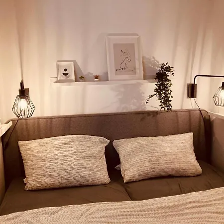 Alte-bergstrasse-12-app-6-kleine-perle-abs-006