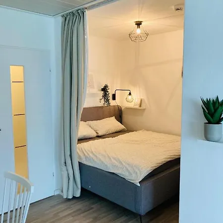 Alte-bergstrasse-12-app-6-kleine-perle-abs-006 *